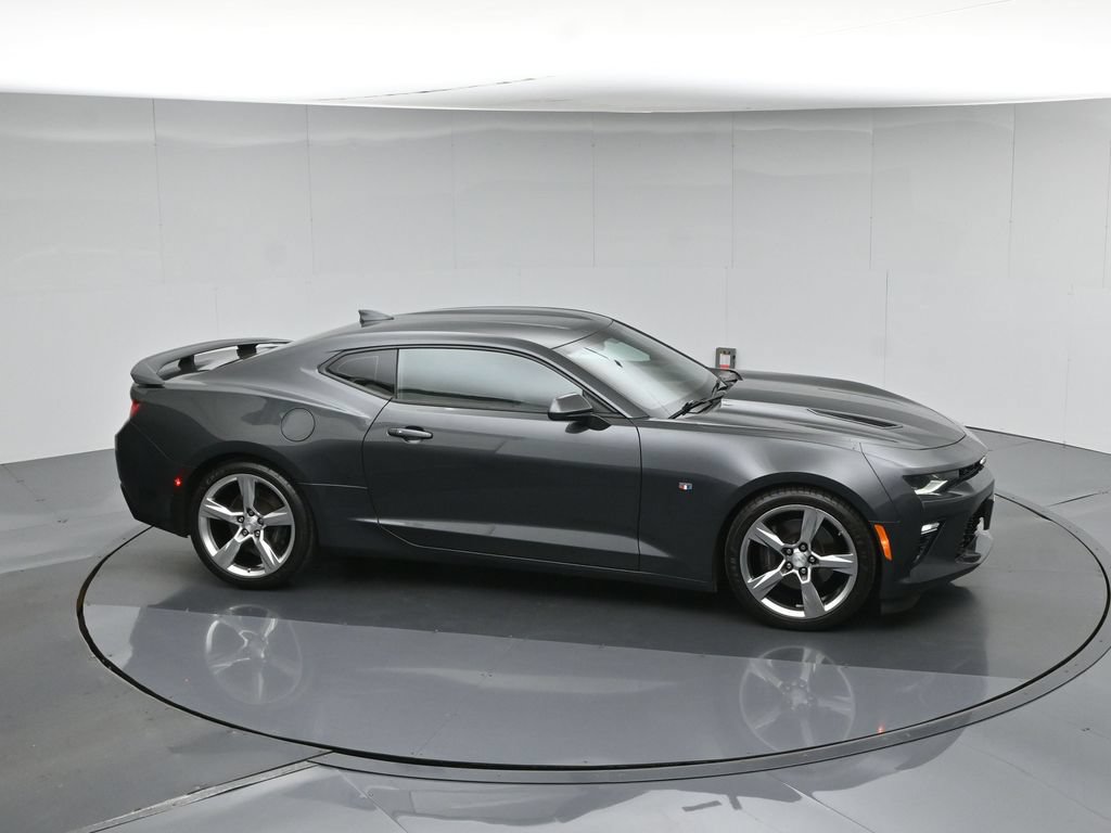 Used 2018 Chevrolet Camaro SS RWD image 54