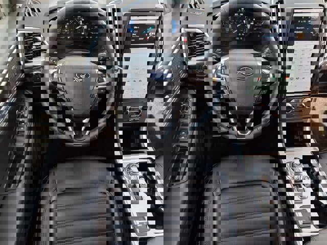 Certified 2024 Ford Edge SEL w/ Convenience Package image 8