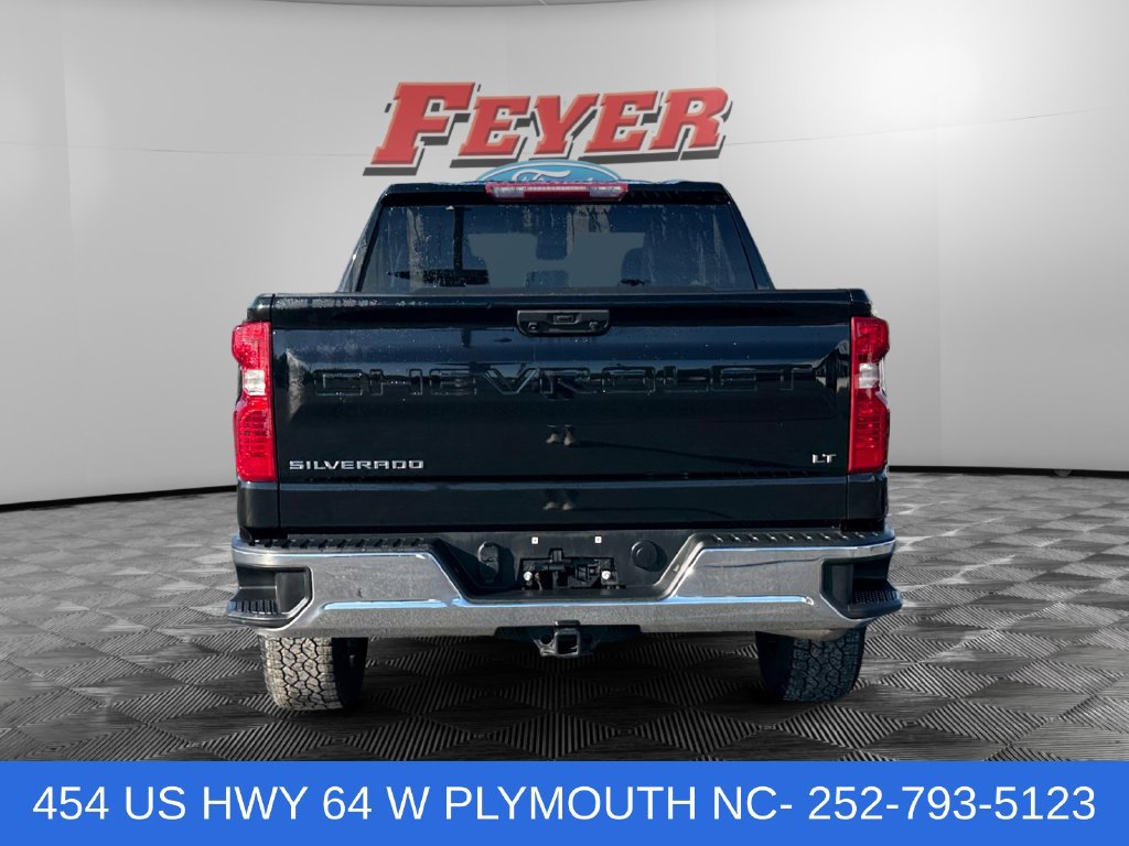 Used 2024 Chevrolet Silverado 1500 LT AWD/4WD image 4