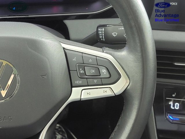 Used 2025 Volkswagen Jetta SE FWD image 30