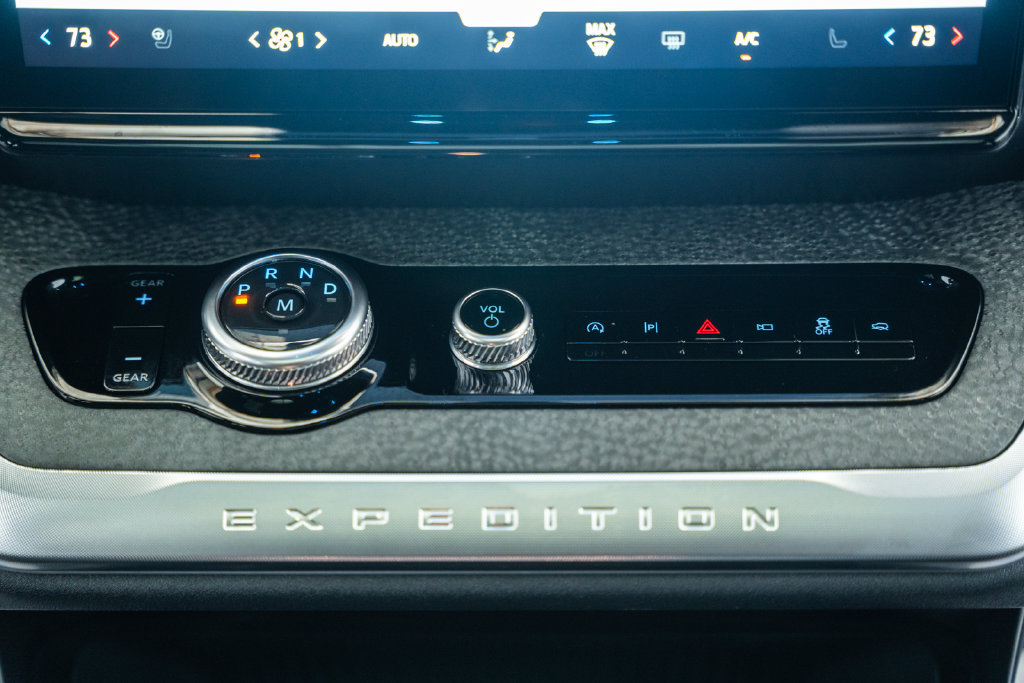 Certified 2025 Ford Expedition Tremor AWD/4WD image 29