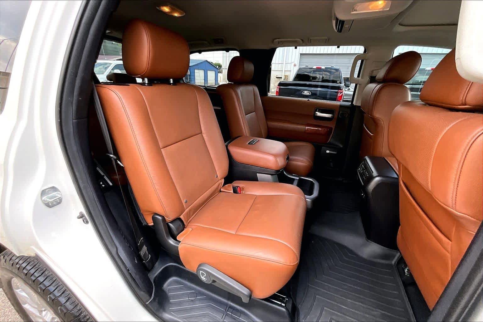Used 2019 Toyota Sequoia Platinum RWD image 20