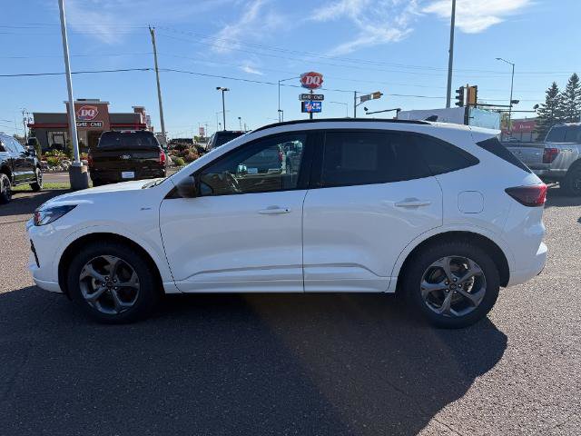 Certified 2023 Ford Escape ST-Line w/ Tech Pack #1 AWD/4WD image 4