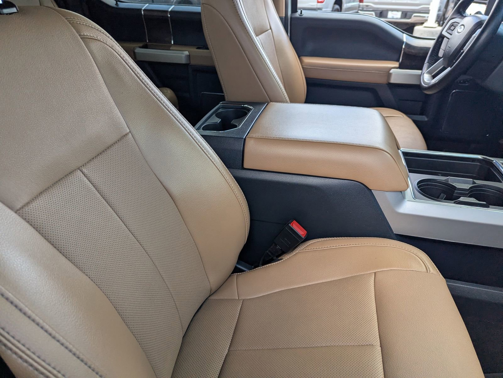 Certified 2022 Ford F250 Lariat w/ Lariat Ultimate Package image 11