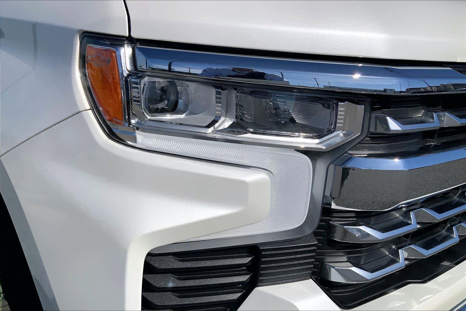 Used 2025 Chevrolet Silverado 1500 LTZ w/ LTZ Premium Package AWD/4WD image 26