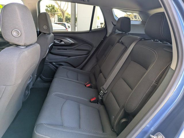 Used 2024 GMC Terrain SLE image 17