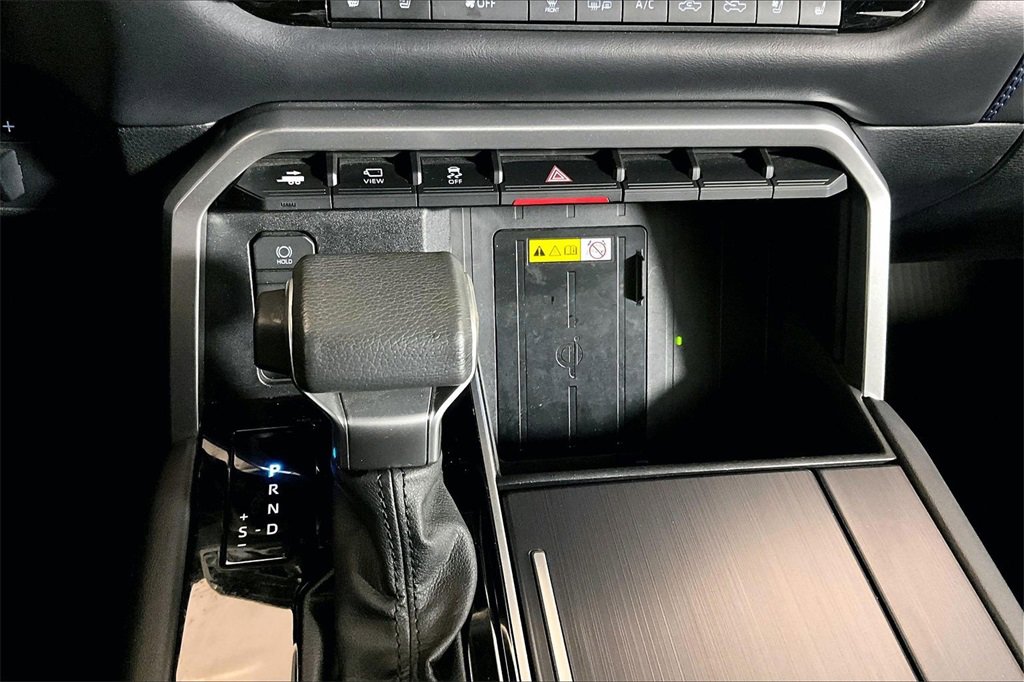 Used 2022 Toyota Tundra Platinum image 25