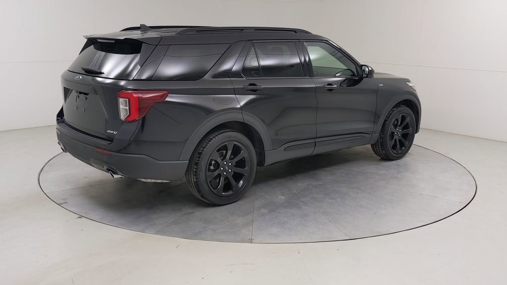 Certified 2023 Ford Explorer ST-Line AWD/4WD image 15