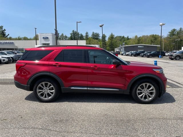 Certified 2020 Ford Explorer XLT w/ Equipment Group 202A AWD/4WD image 3