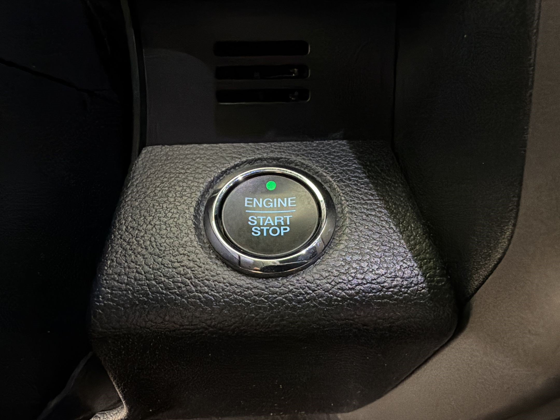 Certified 2019 Ford Expedition Max XLT RWD image 17