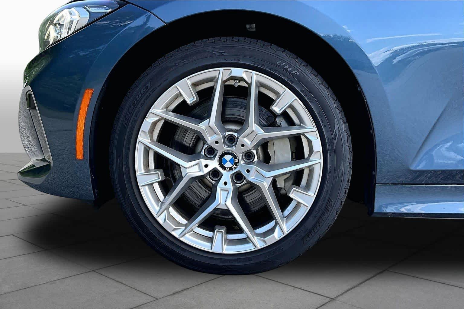 Used 2025 BMW 330i xDrive Sedan AWD/4WD image 11