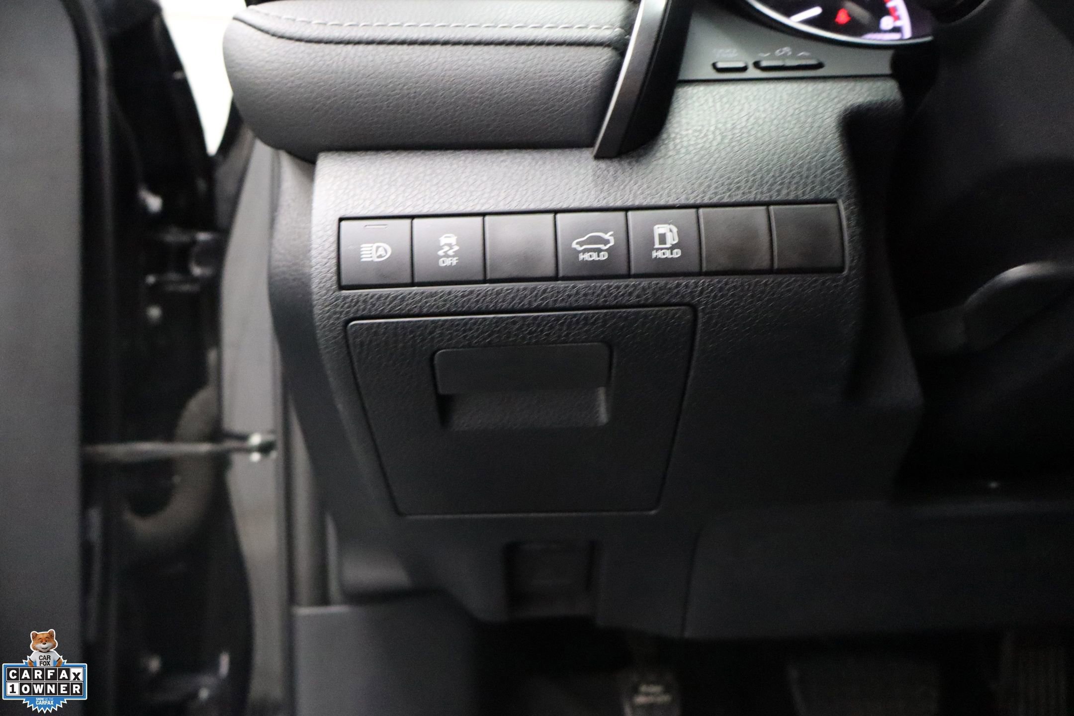 Used 2019 Toyota Camry SE image 15