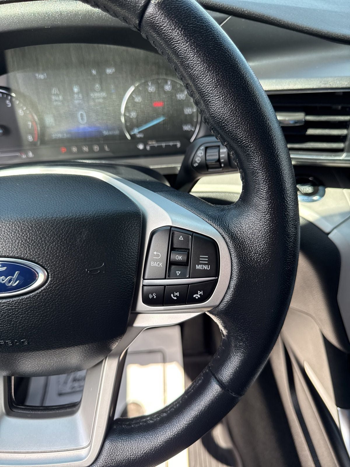 Certified 2023 Ford Explorer XLT w/ Equipment Group 202A AWD/4WD image 30