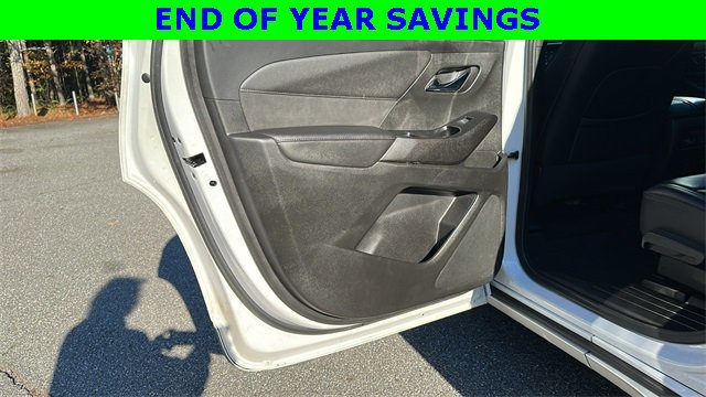 Used 2023 Chevrolet Traverse High Country image 21