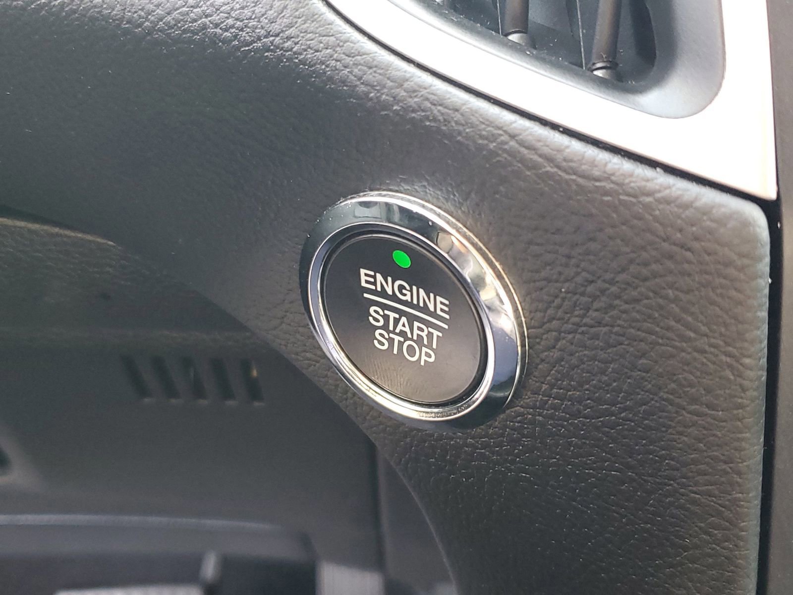 Certified 2022 Ford Edge SEL w/ Convenience Package image 29