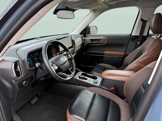 Certified 2025 Ford Bronco Sport Outer Banks w/ Outer Banks Tech Package+ AWD/4WD image 4