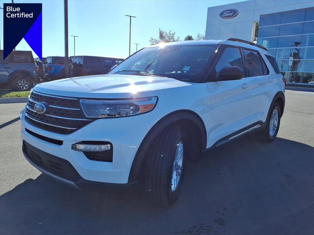 Certified 2024 Ford Explorer XLT w/ Equipment Group 202A image 1