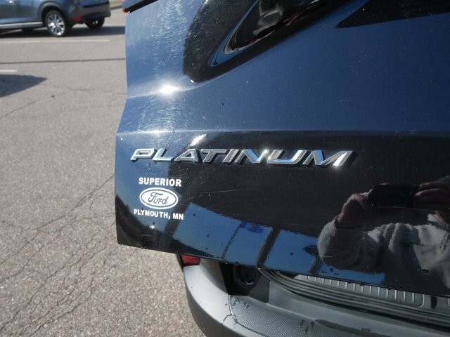 Certified 2024 Ford Escape Platinum AWD/4WD image 9