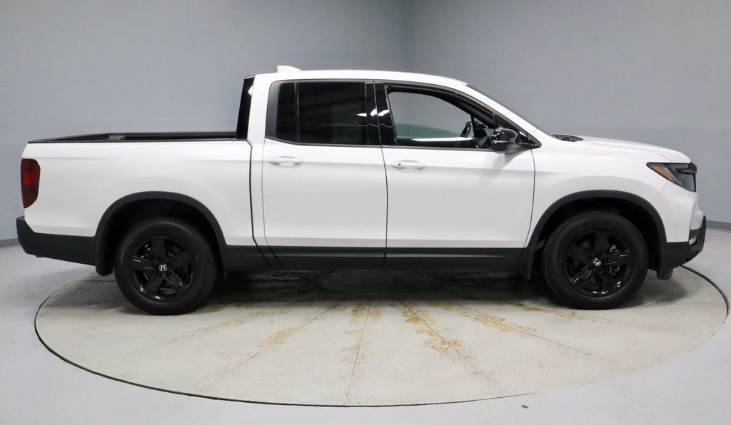 Used 2023 Honda Ridgeline Black Edition image 6