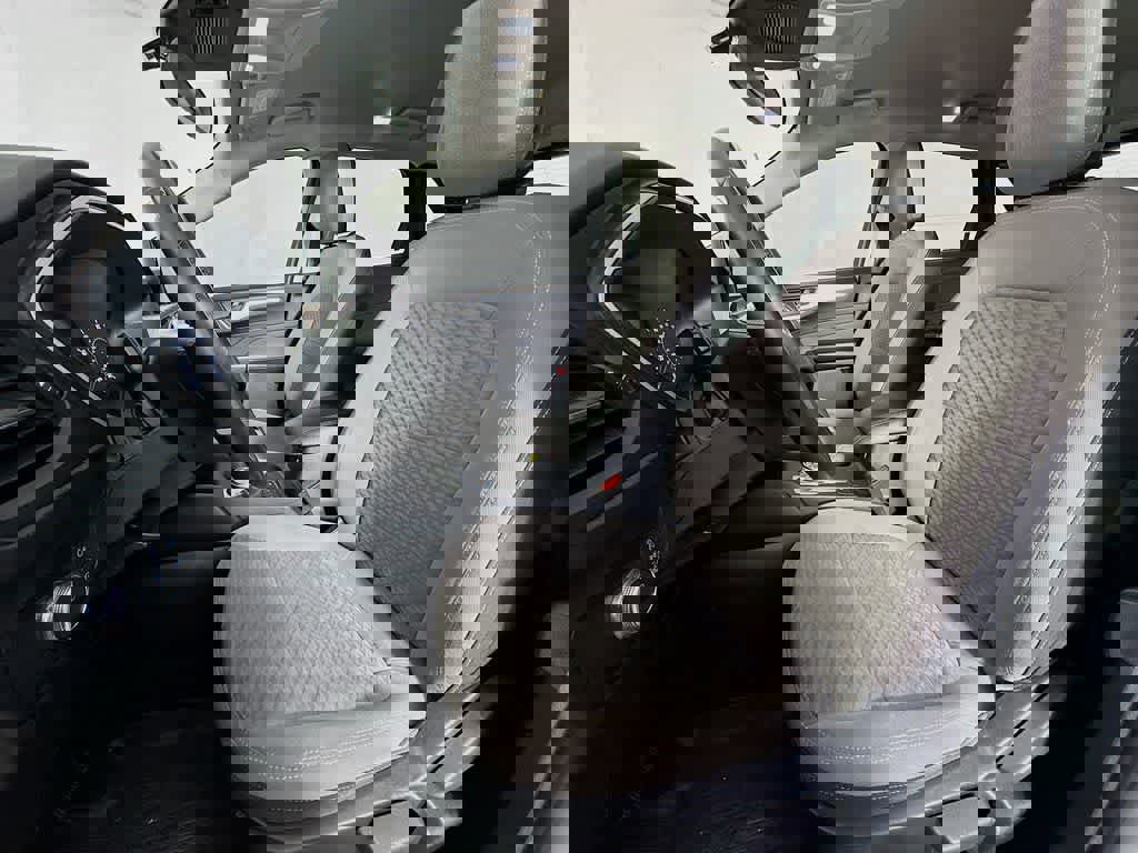 Certified 2022 Ford Escape SE w/ Cold Weather Package image 14