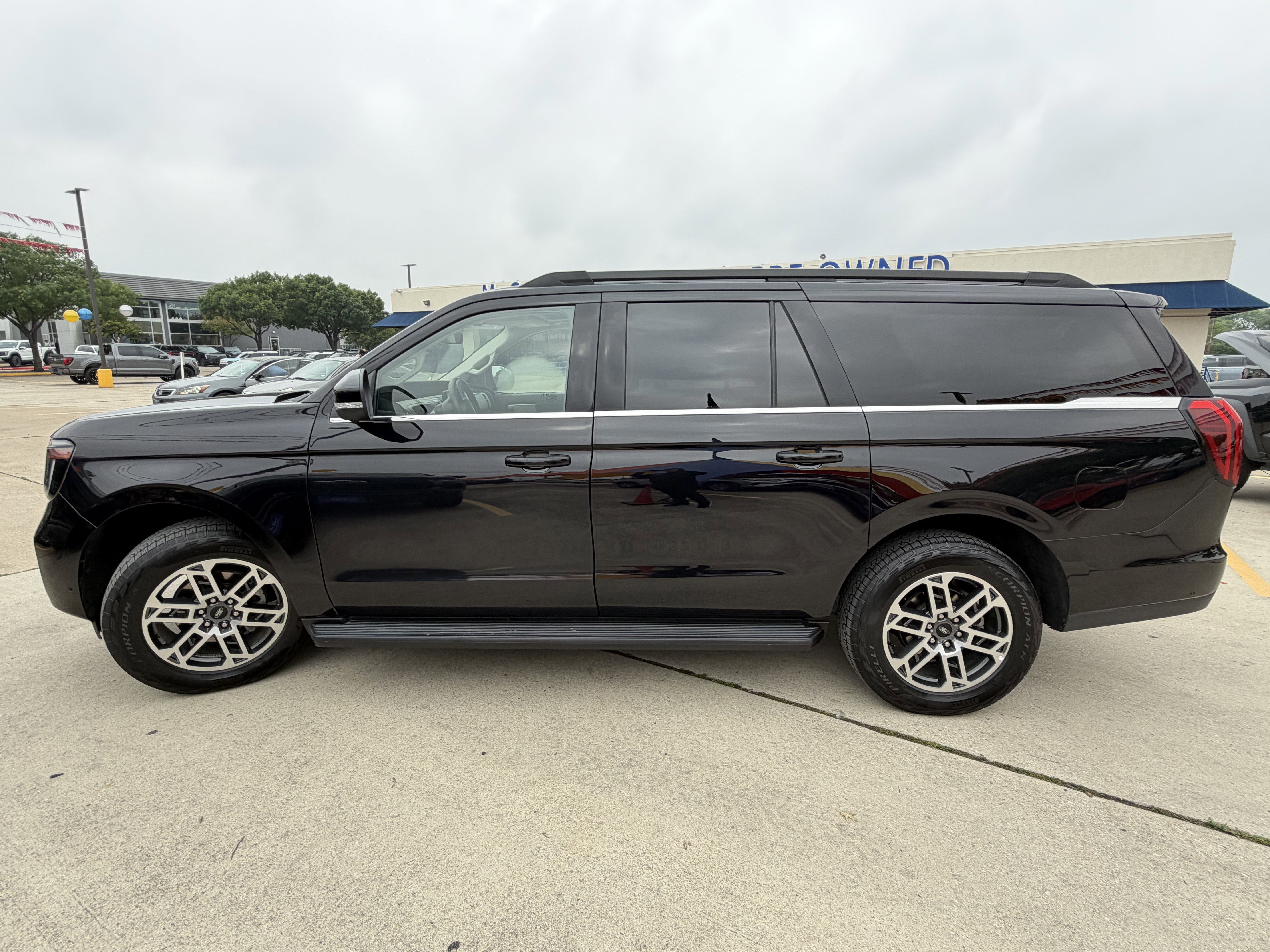 Certified 2025 Ford Expedition Max Active AWD/4WD image 7