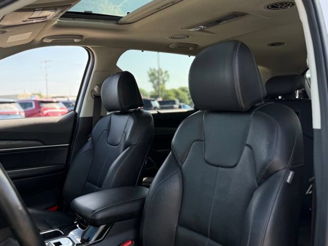 Used 2022 Kia Telluride EX w/ Towing Package AWD/4WD image 13