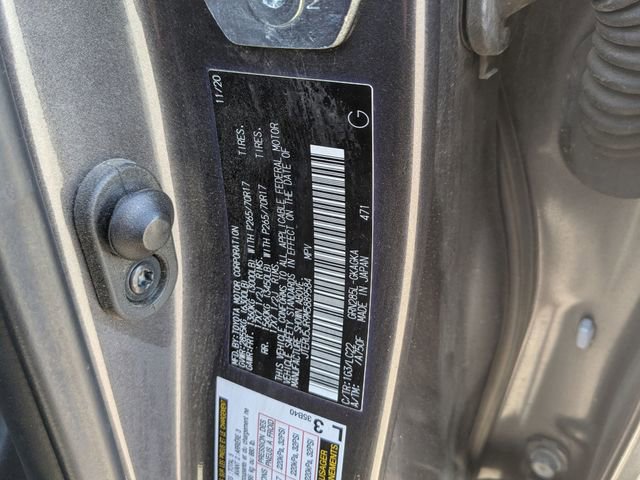 Used 2021 Toyota 4Runner TRD Off-Road Premium w/ Moonroof Package AWD/4WD image 31