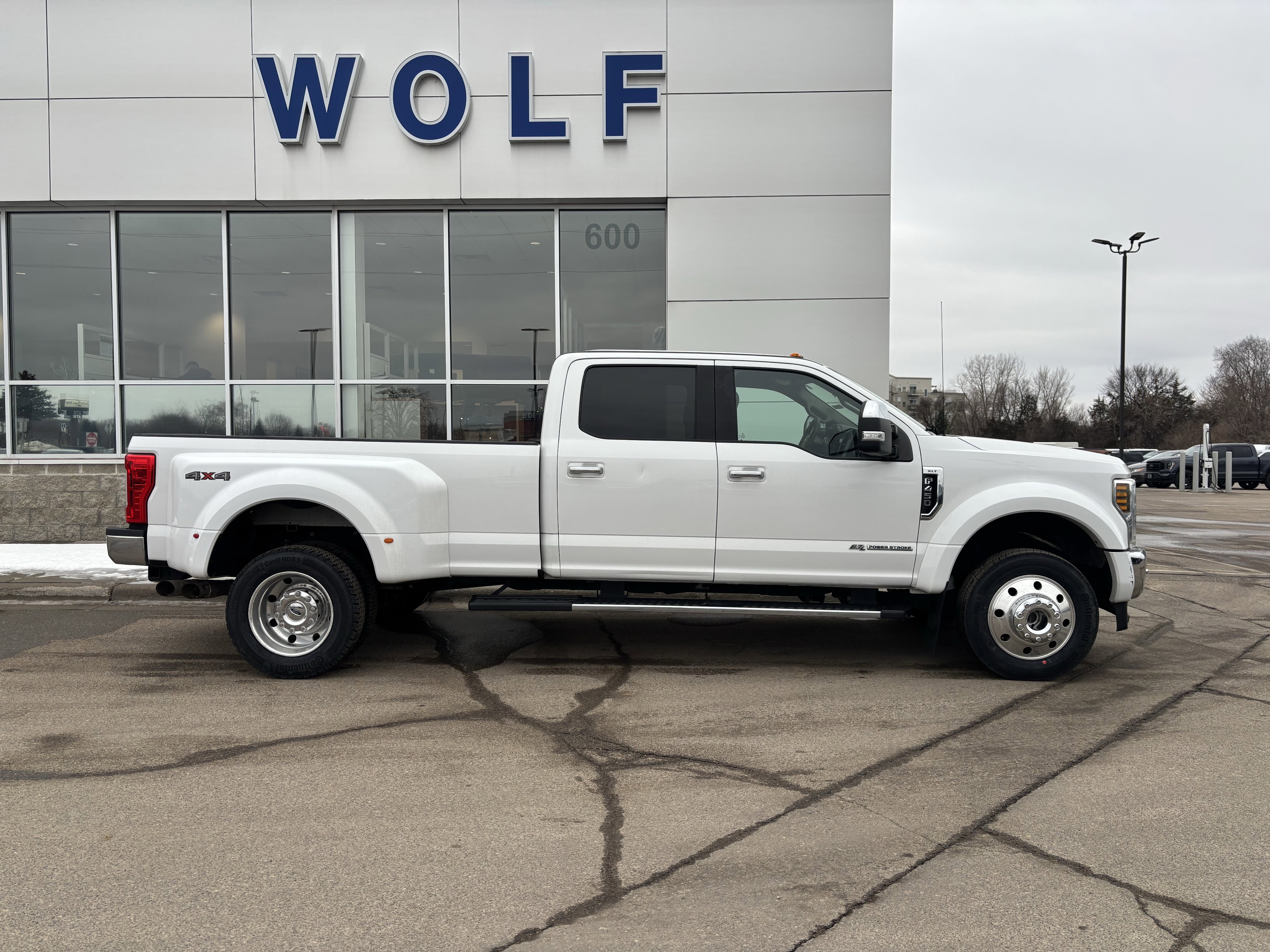Certified 2019 Ford F450 XLT w/ XLT Premium Package image 6