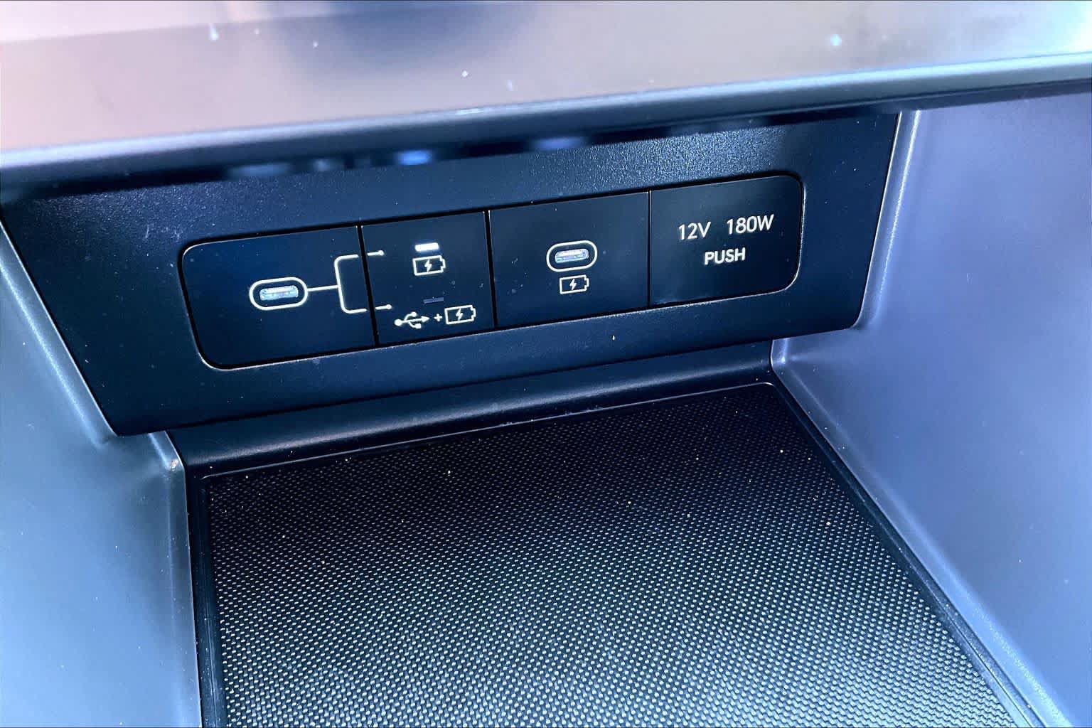 Used 2025 Hyundai Sonata SEL FWD image 31