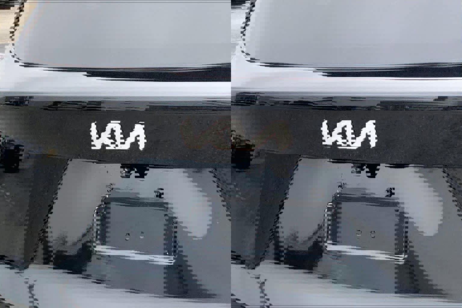 Used 2024 Kia Sorento S image 27