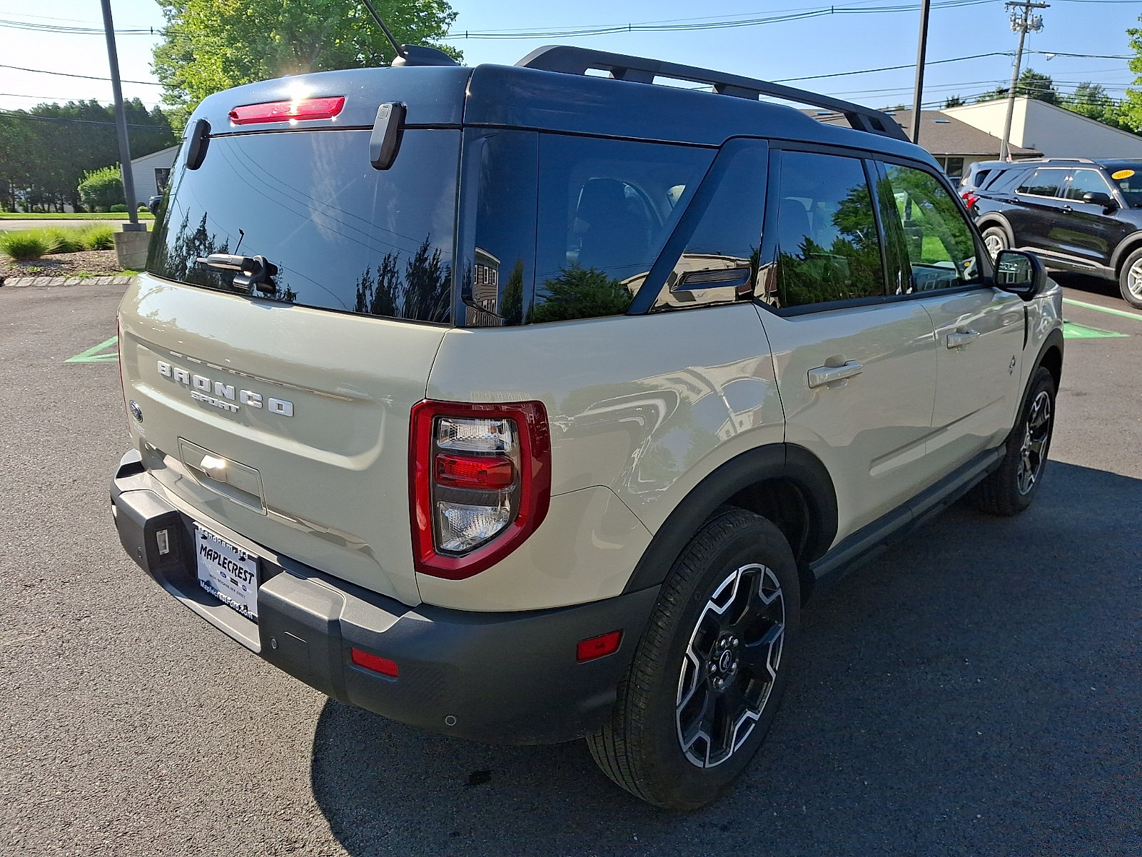Certified 2025 Ford Bronco Sport Outer Banks w/ Outer Banks Tech Package+ AWD/4WD image 5
