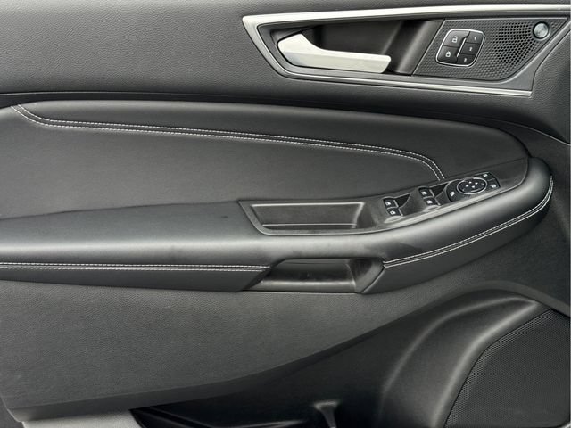 Certified 2024 Ford Edge Titanium AWD/4WD image 23