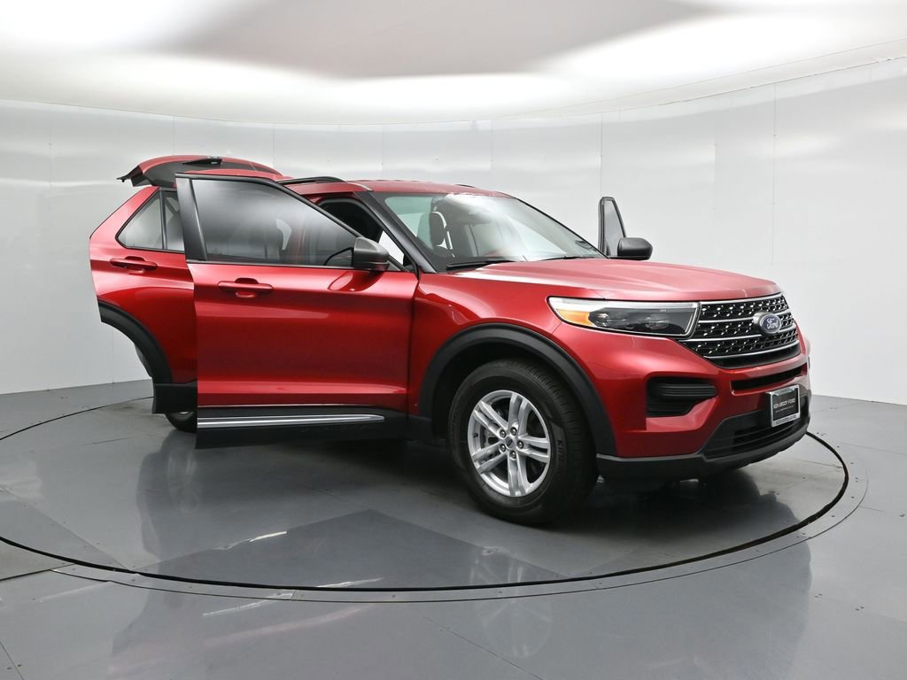Certified 2024 Ford Explorer XLT image 56