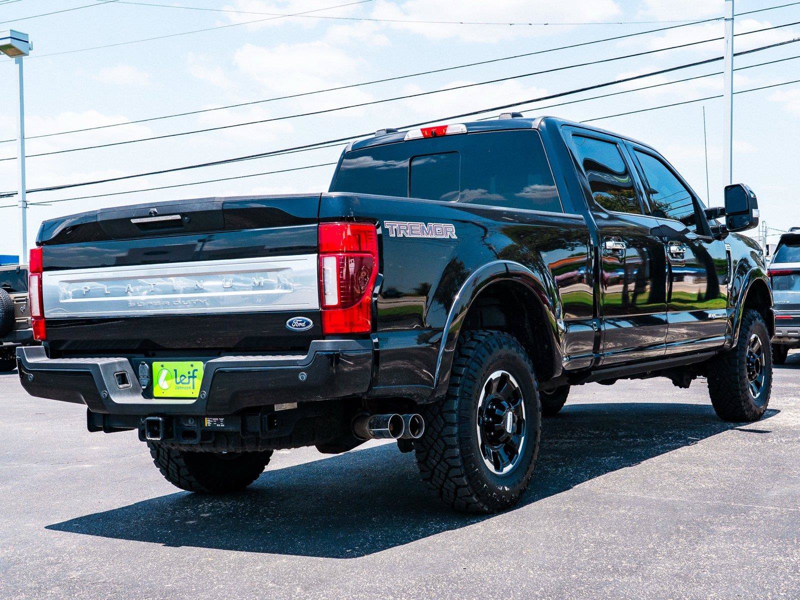 Certified 2021 Ford F250 Platinum w/ Tremor Off-Road Package AWD/4WD image 4