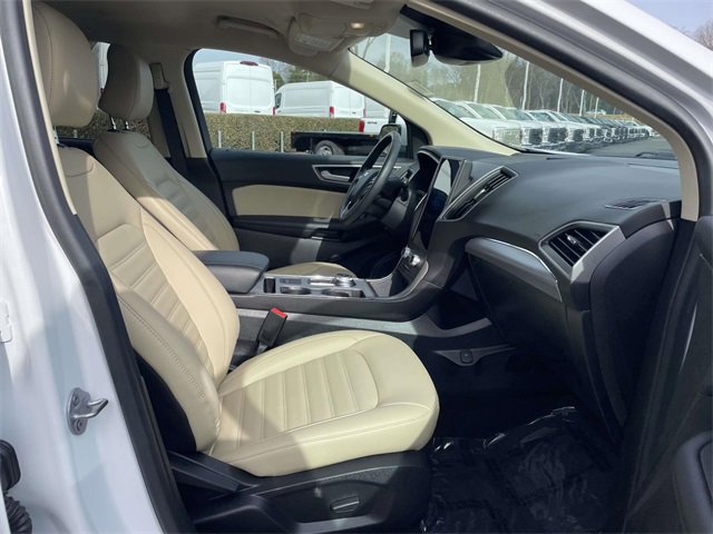 Certified 2021 Ford Edge SEL w/ Convenience Package image 26