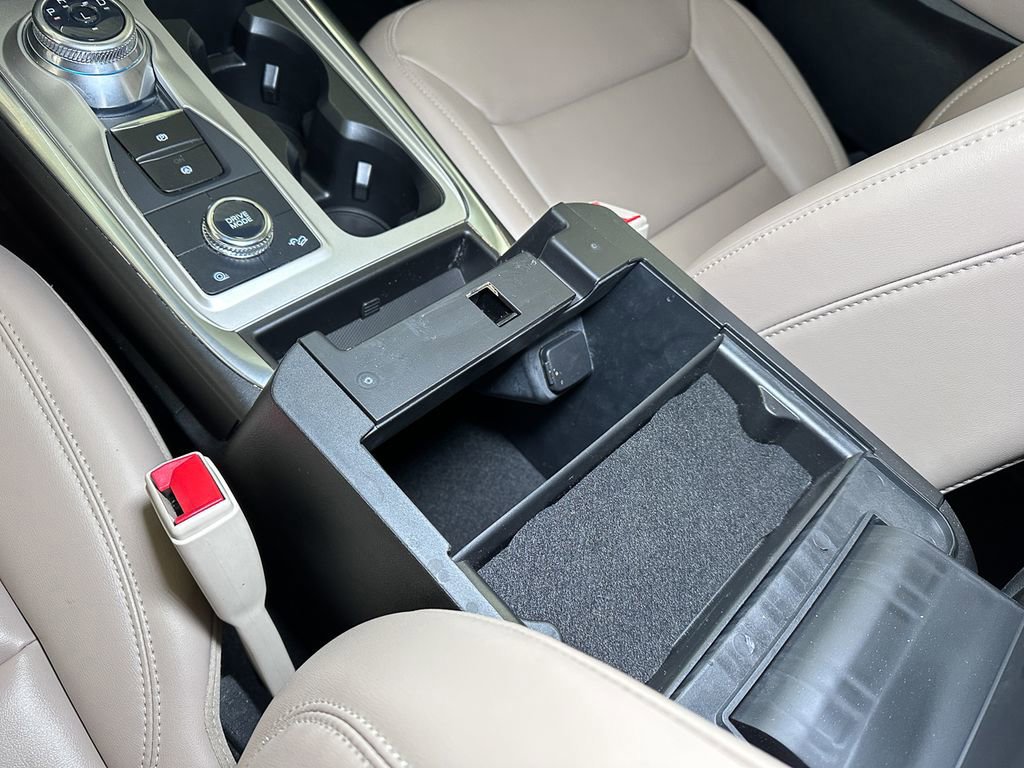 Certified 2022 Ford Explorer XLT w/ Equipment Group 202A image 48