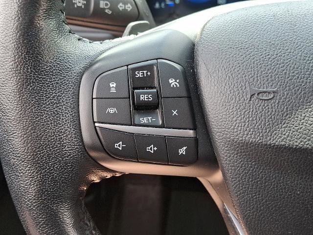 Certified 2020 Ford Escape Titanium AWD/4WD image 21