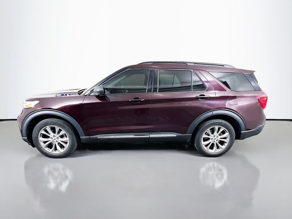 Certified 2023 Ford Explorer XLT w/ Equipment Group 202A AWD/4WD image 5