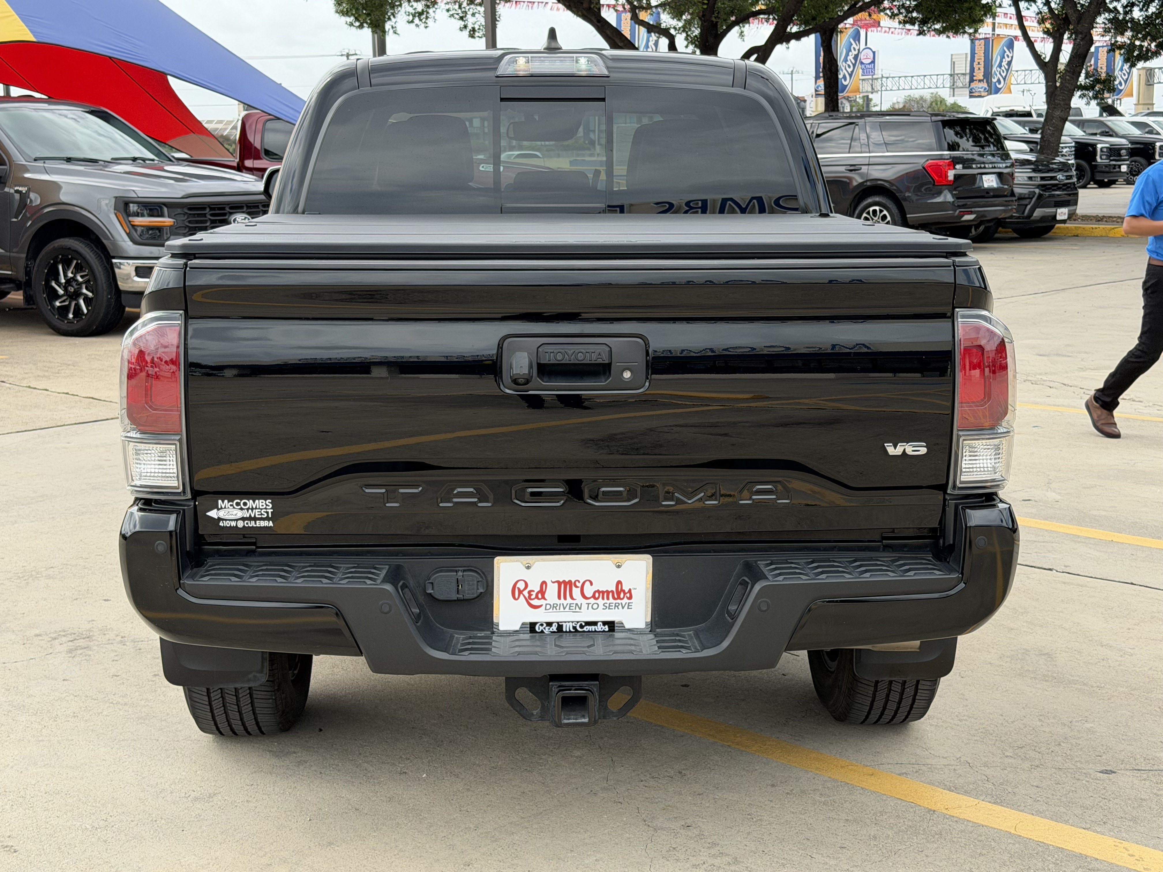 Used 2023 Toyota Tacoma Limited RWD image 8