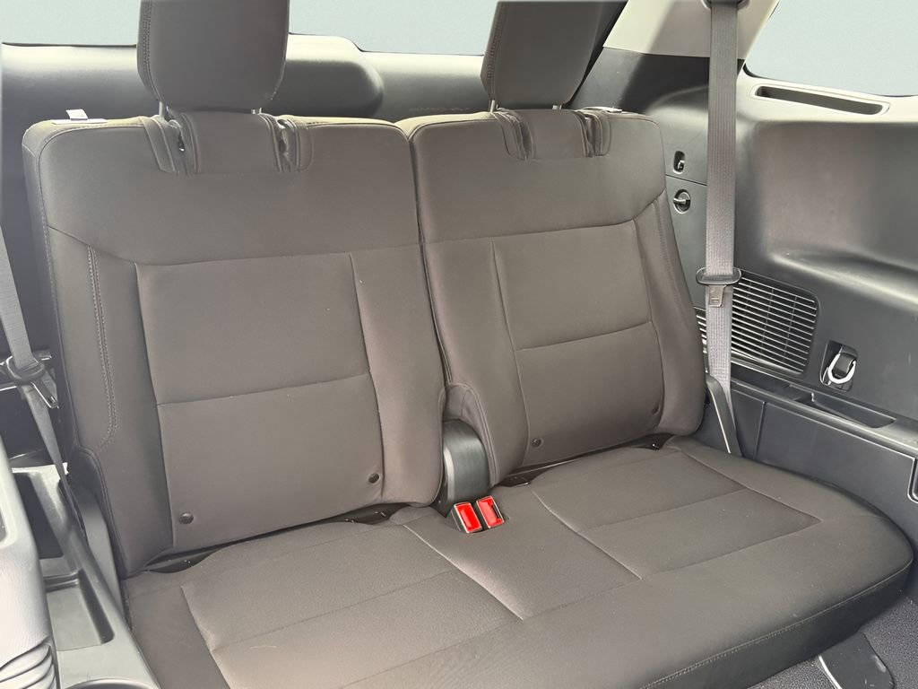 Certified 2023 Ford Explorer XLT RWD image 18