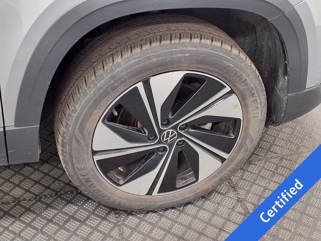Used 2023 Volkswagen Taos SE w/ Panoramic Sunroof Package AWD/4WD image 27
