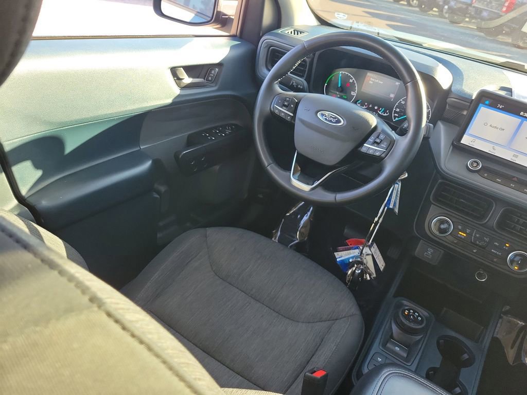 Certified 2023 Ford Maverick XLT w/ XLT Luxury Package image 16