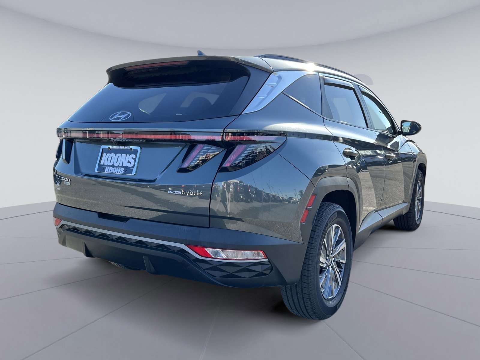 Used 2022 Hyundai Tucson Blue w/ Cargo Package image 4