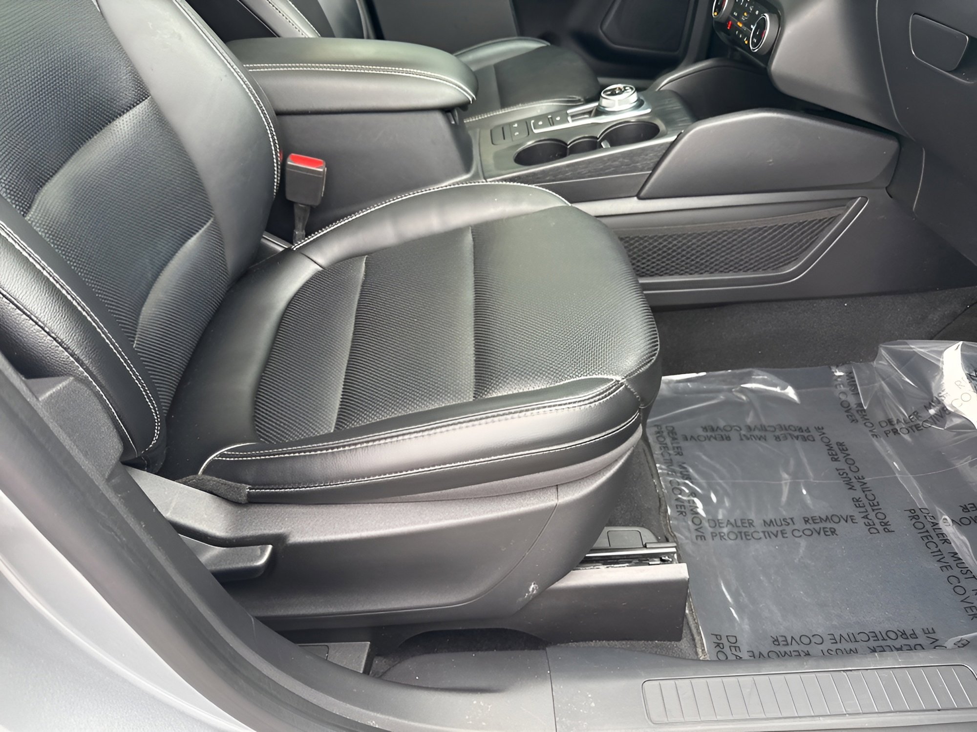 Certified 2022 Ford Escape SEL image 11