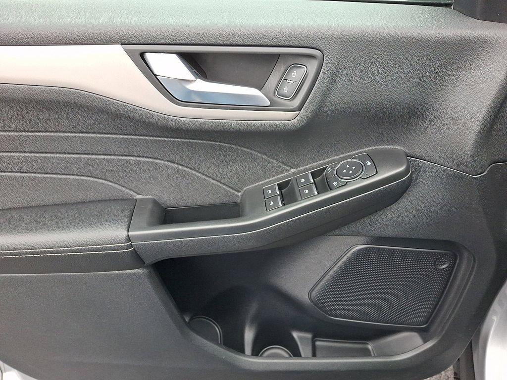 Certified 2022 Ford Escape SEL image 12