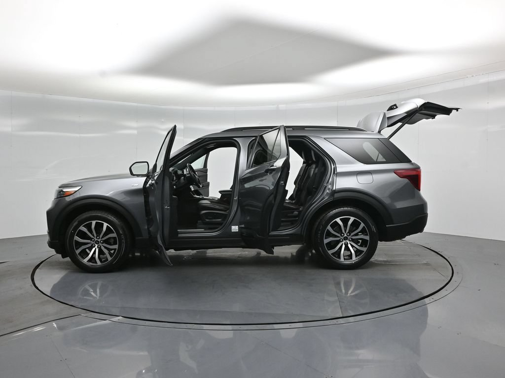 Certified 2022 Ford Explorer ST-Line w/ Class IV Trailer Tow Package AWD/4WD image 33