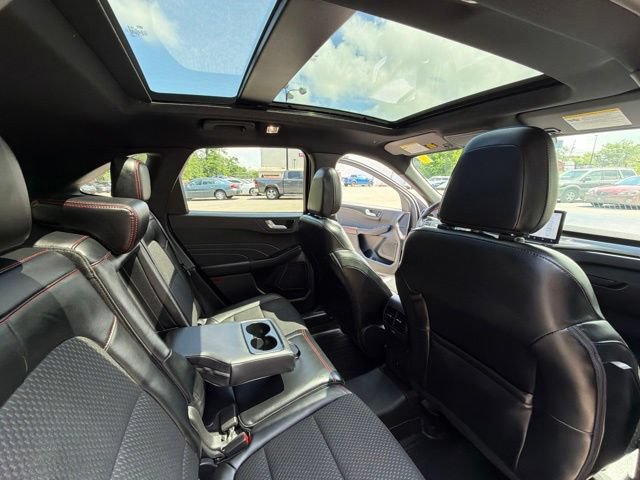 Certified 2023 Ford Escape ST-Line w/ Tech Pack #1 AWD/4WD image 33