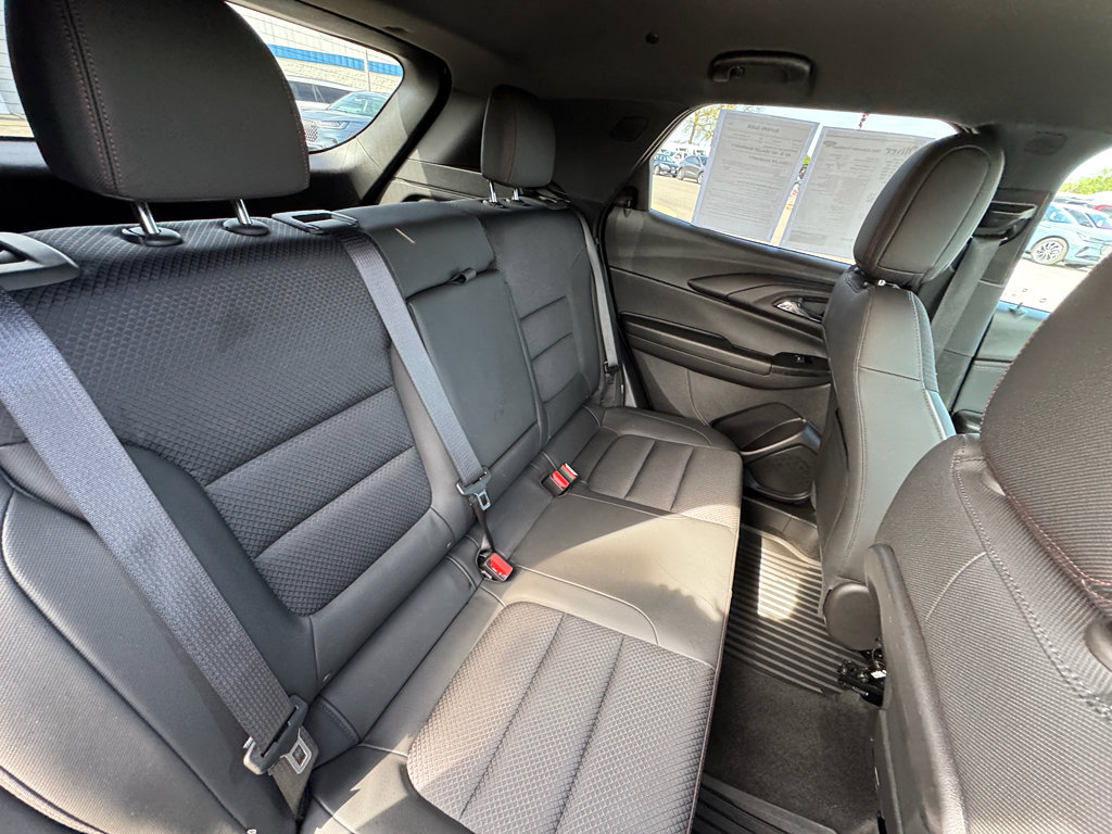Used 2022 Chevrolet TrailBlazer RS w/ Technology Package AWD/4WD image 17