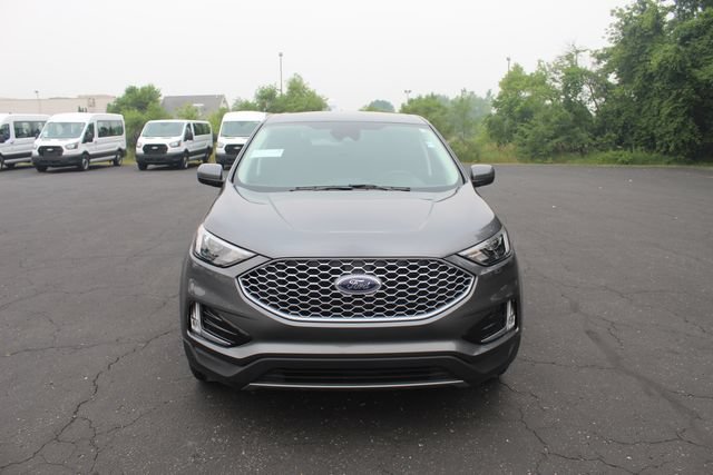 Certified 2024 Ford Edge SEL w/ Convenience Package AWD/4WD image 15