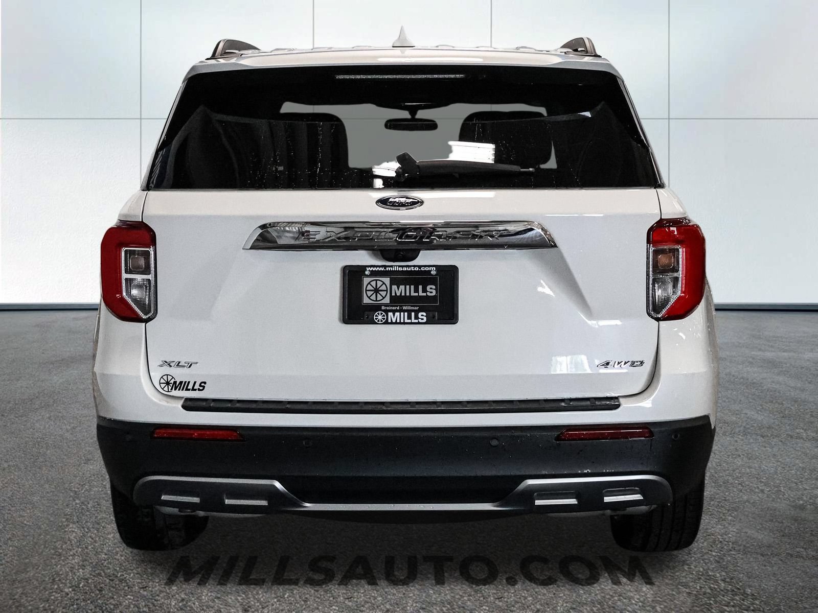 Certified 2023 Ford Explorer XLT w/ Equipment Group 202A AWD/4WD image 6